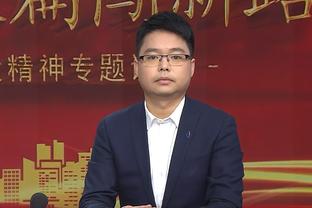 马卡列恩德里克和罗克差异：前者喜欢中路杀入禁区，后者是纯中锋